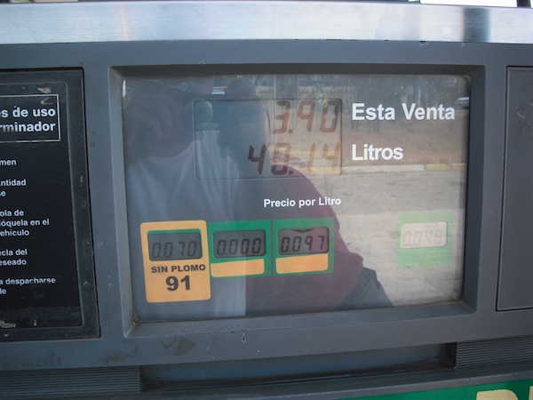 Chore com o preço da gasolina