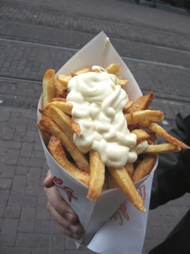Comida na Holanda - Cone de batatas